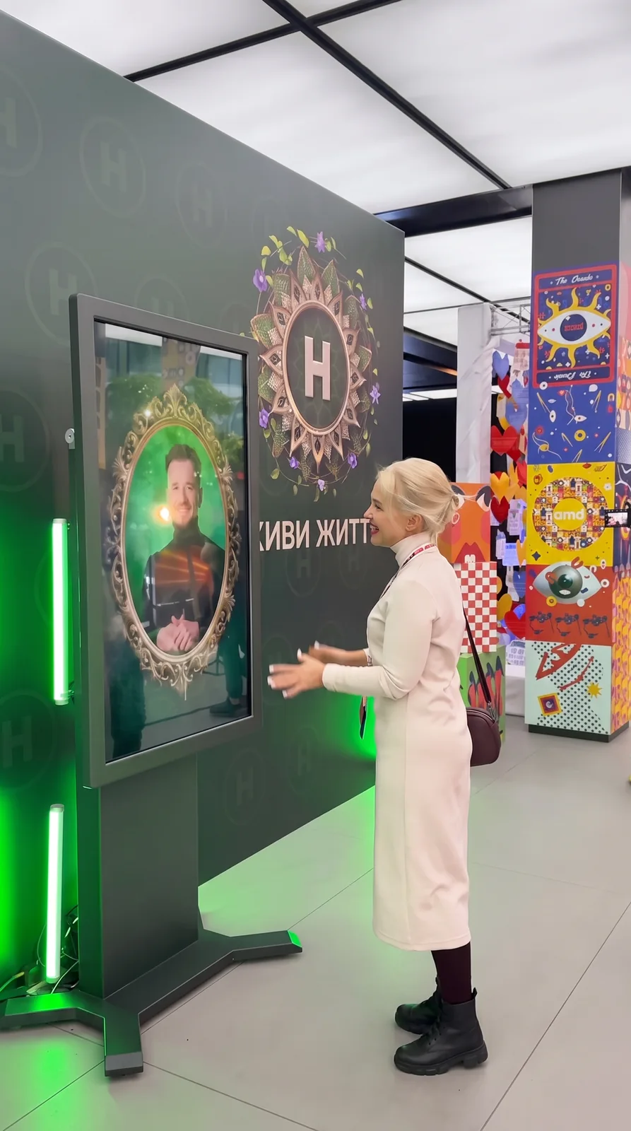 Interactive totem in a shopping mall